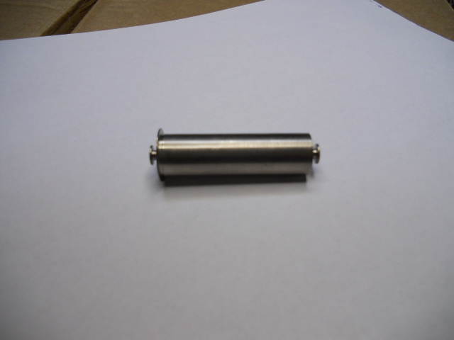 Belt bin plug in axis 24/32 mm.