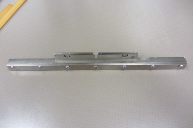 Porta racla 16" ( 406.4 mm. Per racla di metallo )( Used )